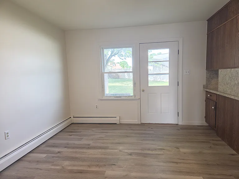 515 Poplar St — Photo 4