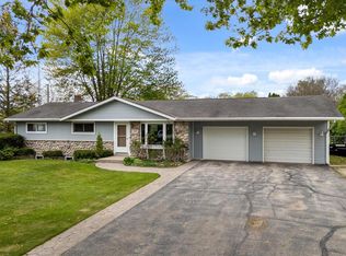 137 Edmaro St, Fredonia, WI 53021