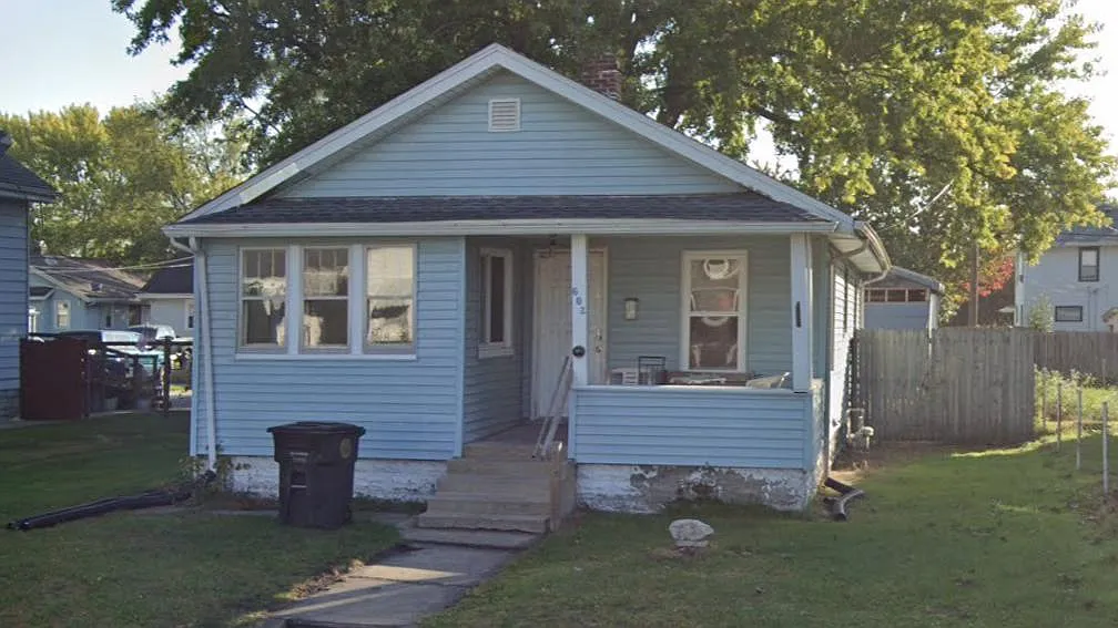 602 Dundee St — Photo 1