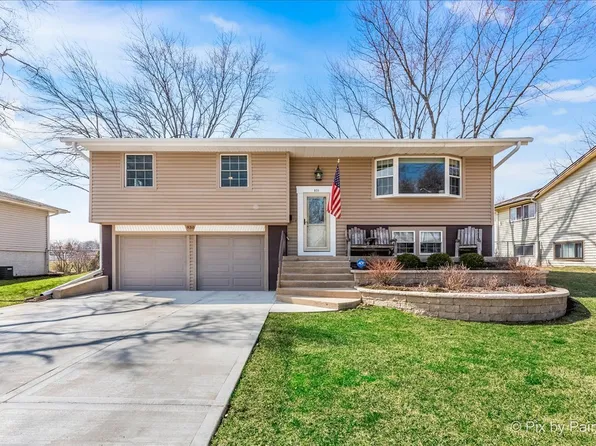 930 Cornell Ln, Schaumburg, IL 60193