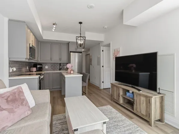 2333 Khalsa Gate #706, Oakville, ON L6M 0X7