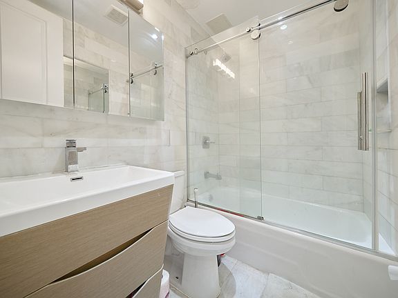 4th image of 312 E 30th St APT 7B