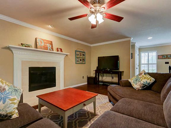 4th image of 10336 Saint Regence Ln