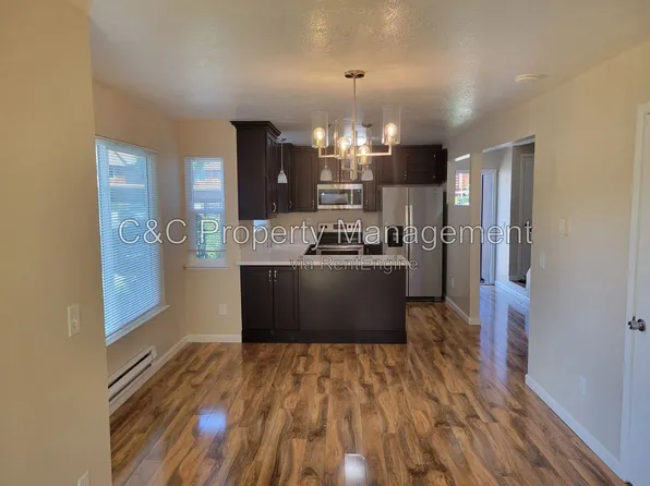 1506 Parkway Dr, Rohnert Park, CA 94928