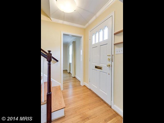 2nd image of 3534 Woodbine St