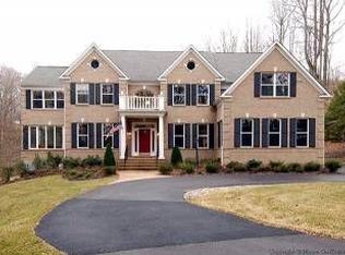 10907 Beach Mill Rd, Great Falls, VA 22066