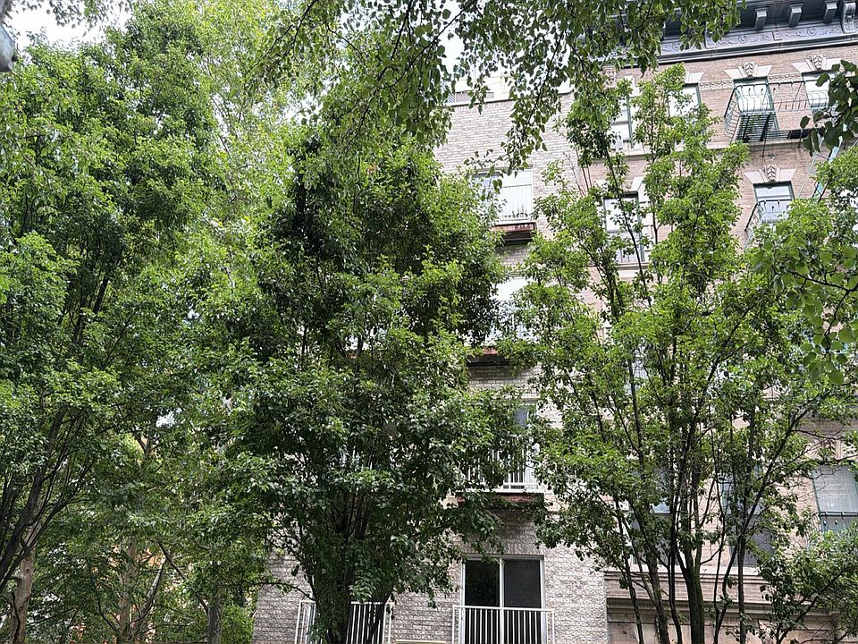 1st image of 221 W 148th St