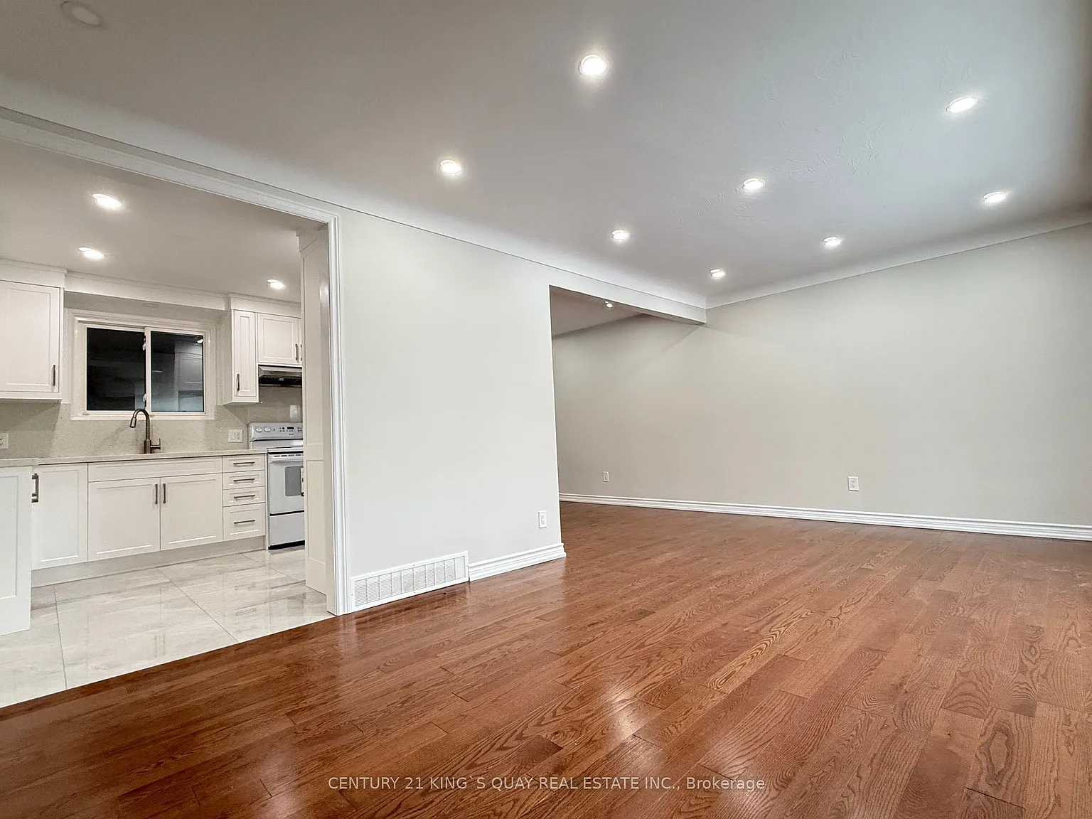 3 bed, $2,200 — Photo 2