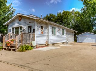 2934 Garfield Ave, Des Moines, IA 50317