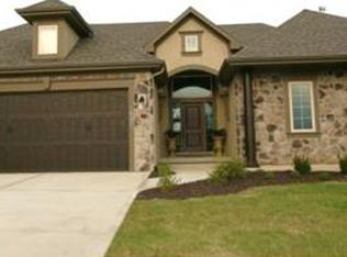 6400 N Whitetail Way, Parkville, MO 64152