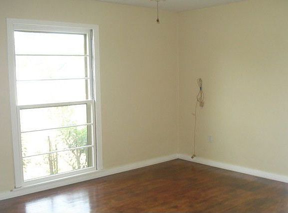 5th image of 1909 Sunnydell Ave