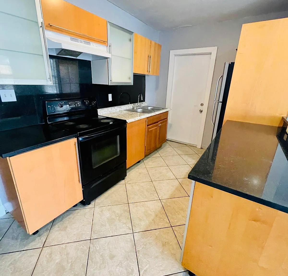 996 Nw 10th St , Hallandale , Fl 33009 - A — Photo 1
