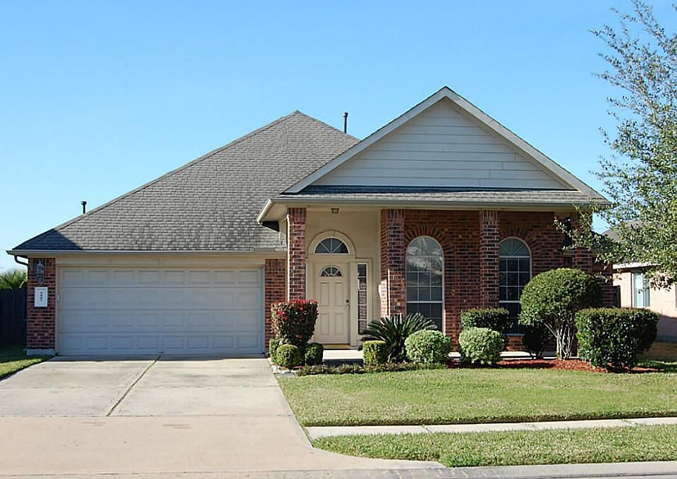 1st image of 5807 Vineyard Hill Dr