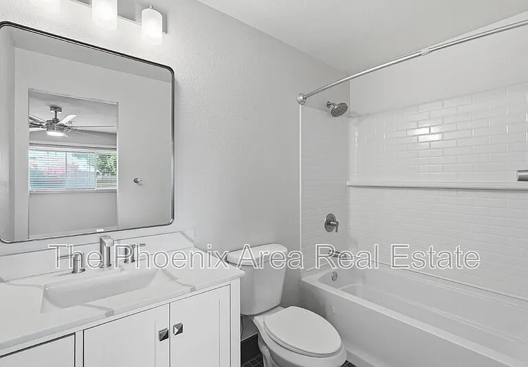 447 E Carson Dr — Photo 32