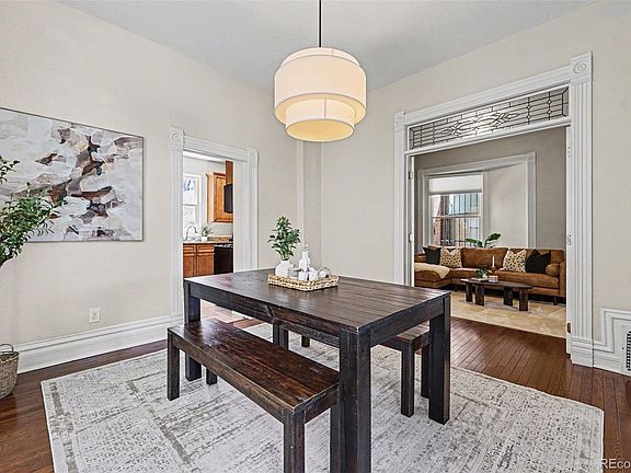 5th image of 218 W Irvington Place