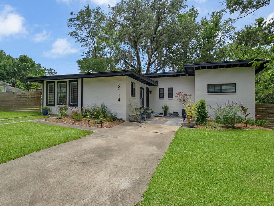 1st image of 2114 Gibbs Dr