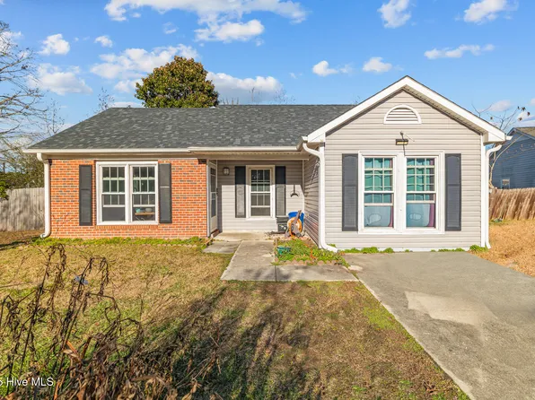 207 E Cameron Court, Jacksonville, NC 28546