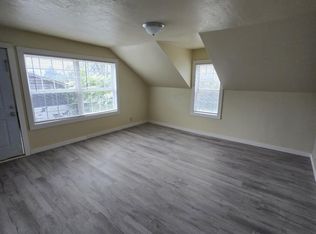 1740 Spruce St #3, Myrtle Pt, OR 97458