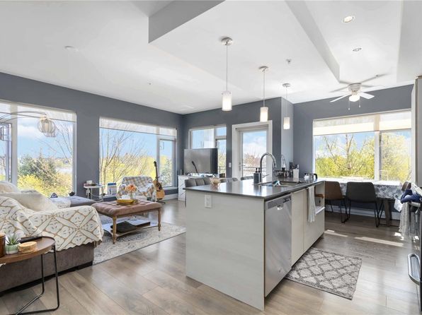 3815 Rowland Ave NW #209, Saanich, BC V8Z 0E1