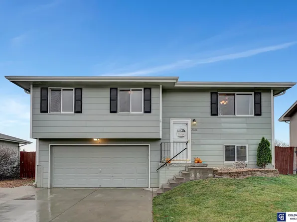 2034 NW 55th St, Lincoln, NE 68528