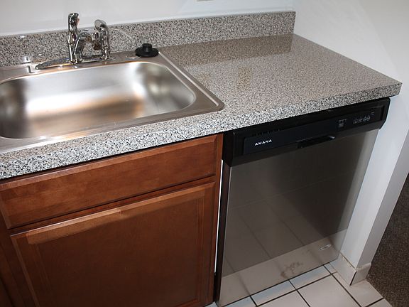 4th image of 2445 Madison Rd #18