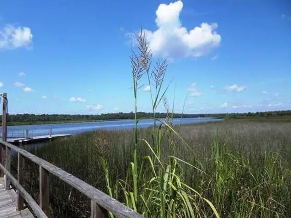 4543 Great Oak Dr, North Charleston, SC 29418