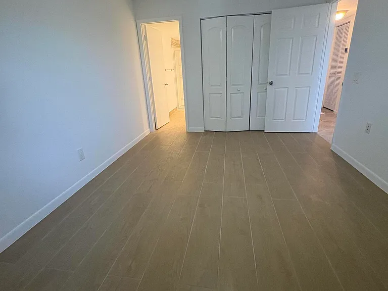 661 Waterside Dr — Photo 5