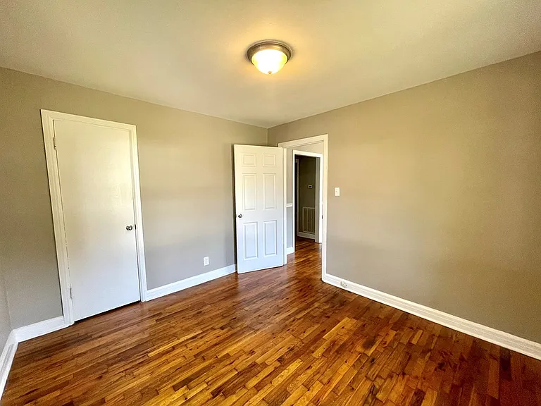 106 Peggy Ln — Photo 10