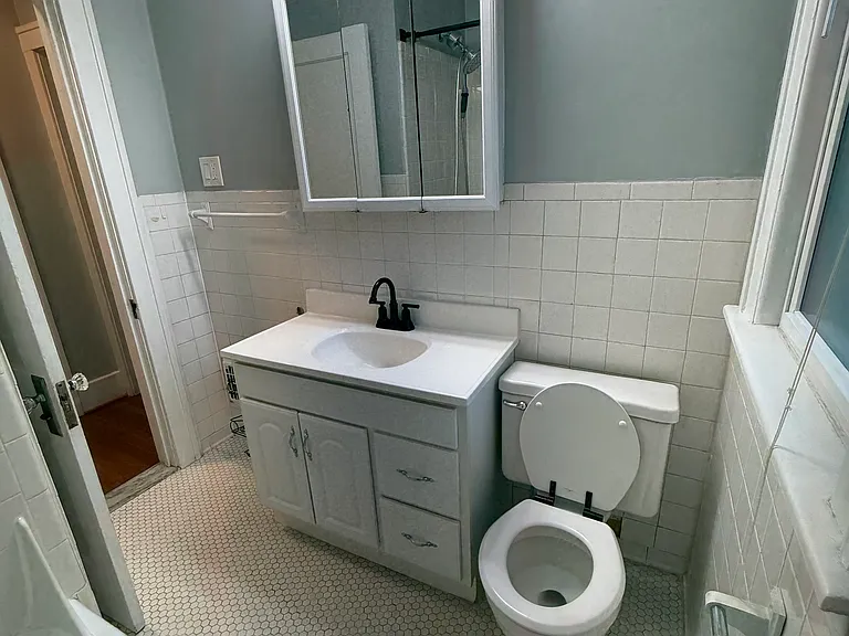 393 Wordsworth St #1 — Photo 21