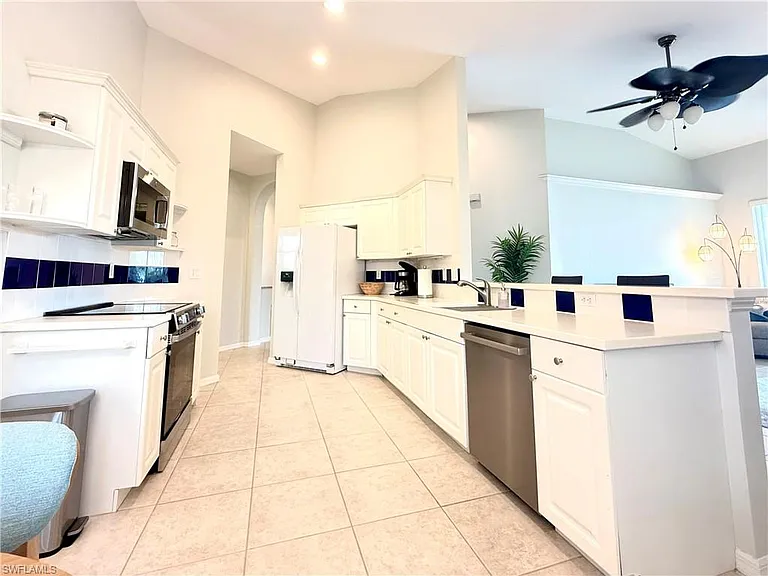 6325 Wilshire Pines Cir #308 — Photo 11