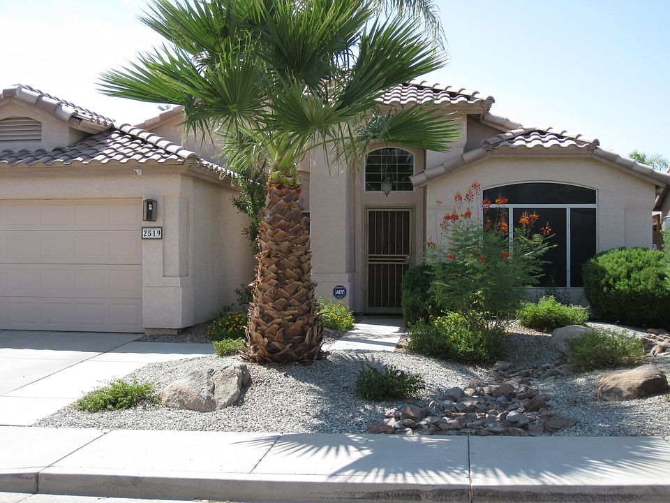 2519 E Taro Lane