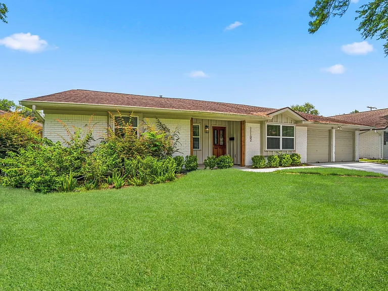 11102 Endicott Ln — Photo 4