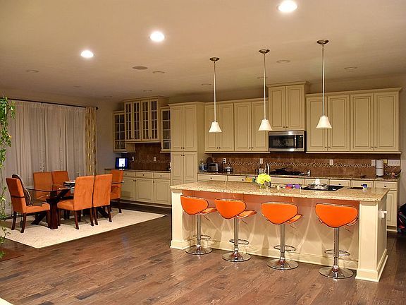 Kitchen and morning room 