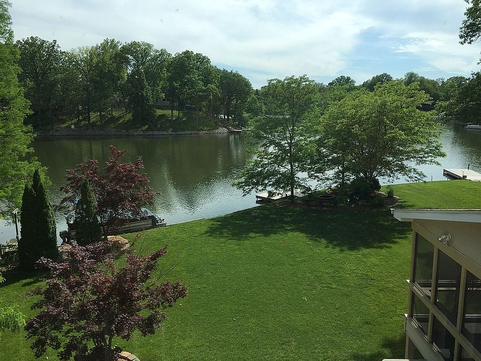 1st image of 573 E Lake Dr