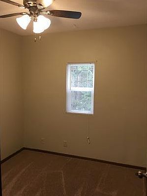 5th image of 1110 College St N APT 4