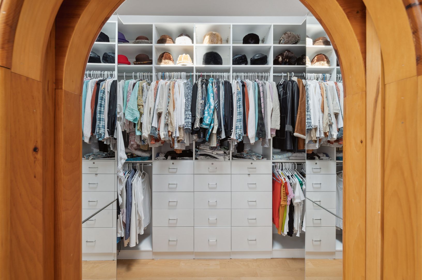  Primary Suite Walk-in Closet