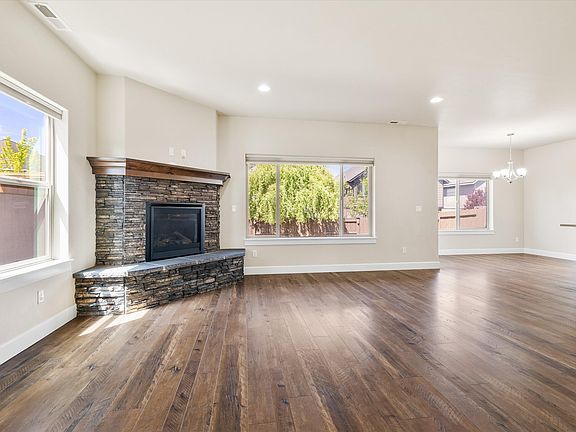 5th image of 3120 NE Marea Dr