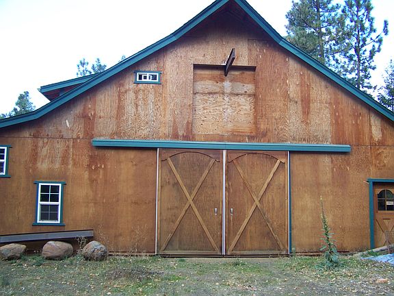 3rd image of 104 Evergreen Dr