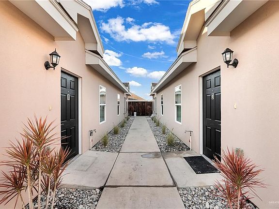 2nd image of 3711 Tinsley Ave APT 3