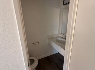 1728 W Avenue J #15-5, Lancaster, CA 93534