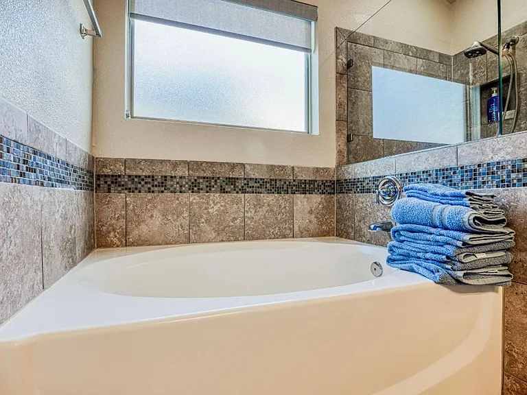7413 Red Cedar Dr — Photo 17