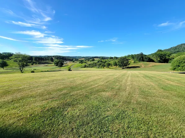 34 Island View Dr, Peterstown, WV 24963