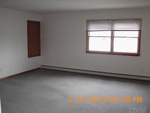 3rd image of 21 Dianne Ave