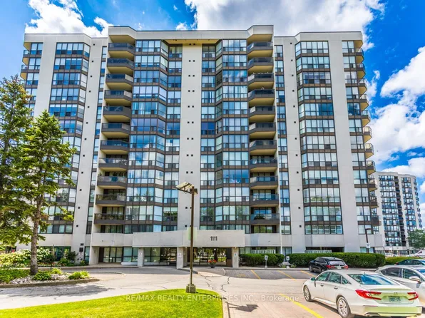 1111 Bough Beeches Blvd #501, Mississauga, ON L4W 4N1