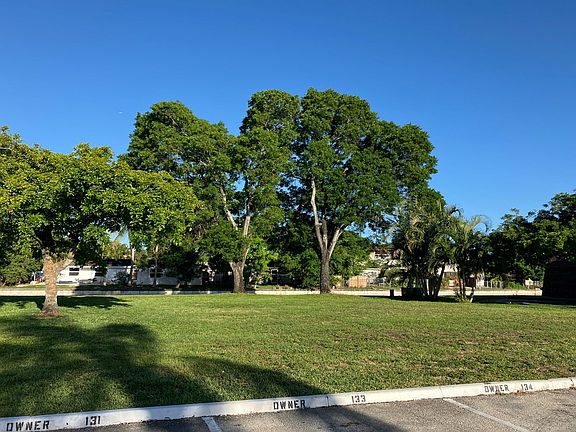 3rd image of 134 San Remo Blvd