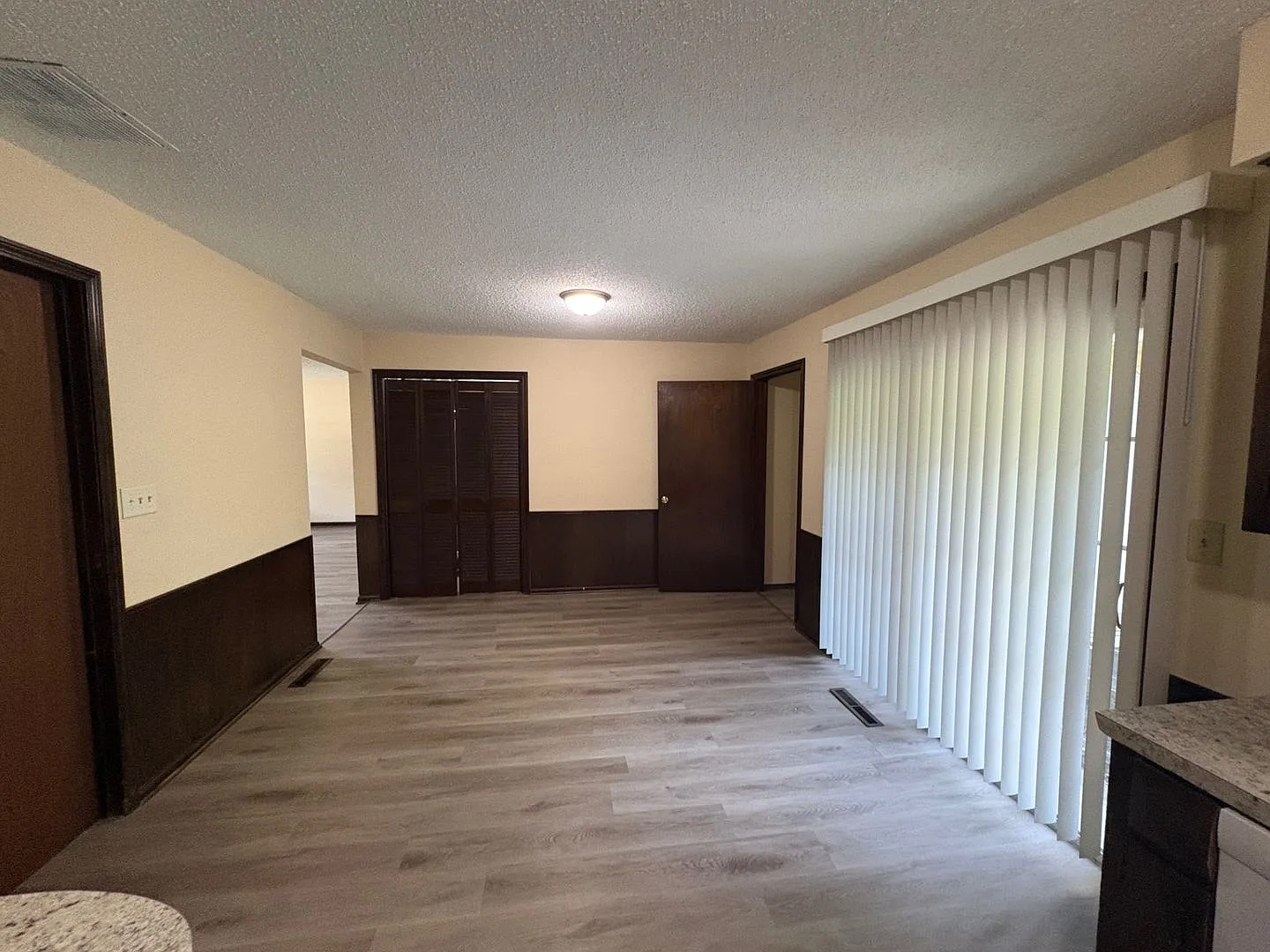 WOW! Look at this property ! You cant beat this price! — Photo 3
