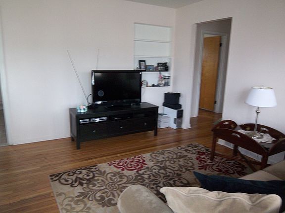2nd image of 1294 N Selfridge Blvd