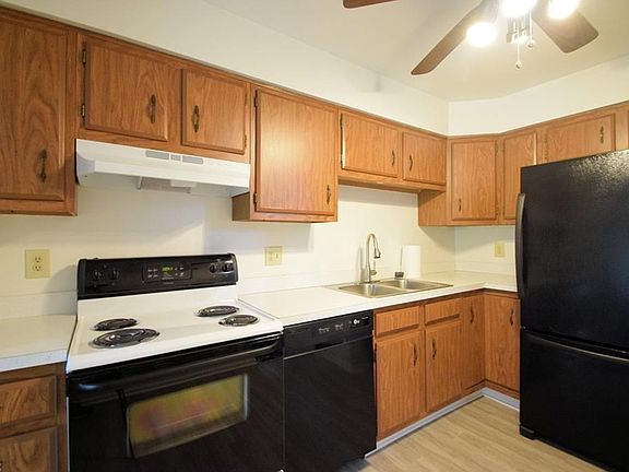 4th image of 7362 Creekwood Dr #9A