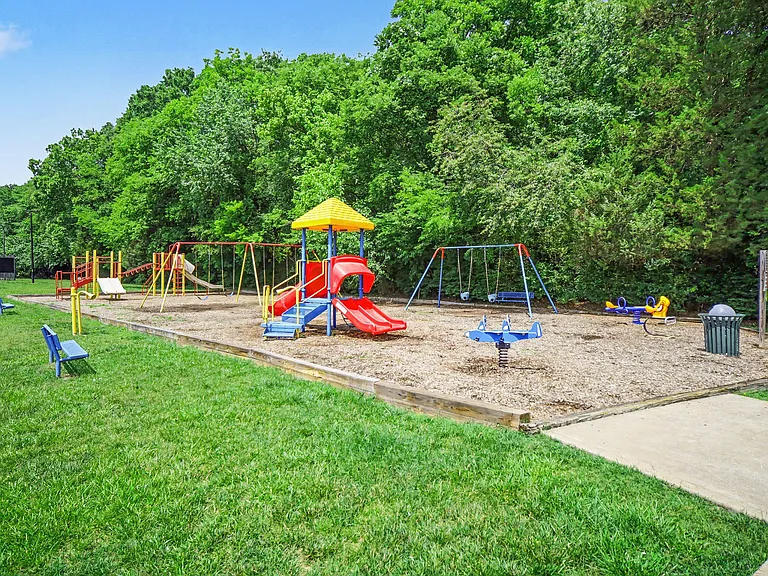 12423 Jacquelyn Ct — Photo 36
