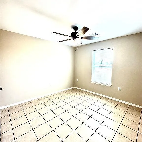 127 S Bend Ct #B — Photo 14